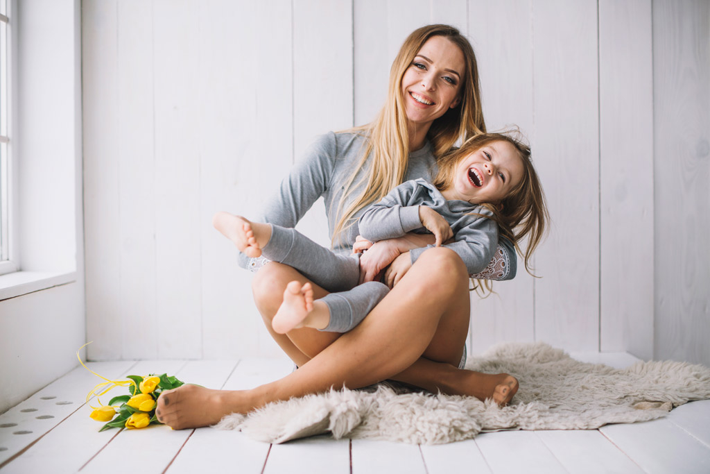Make your own Mother's Day newspaper - Happiedays